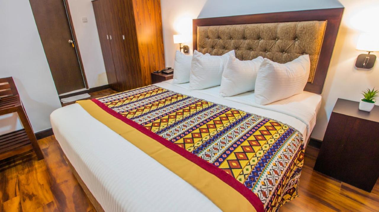Pearl Royal Hotel, Коломбо Экстерьер фото
